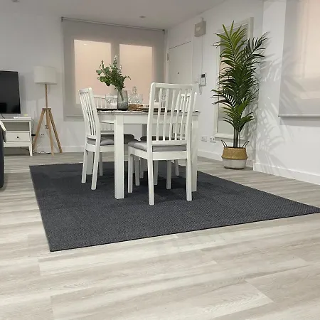 Oktheway Old Town * آكورونيا